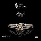 Triangle Central Floral Motif Kada