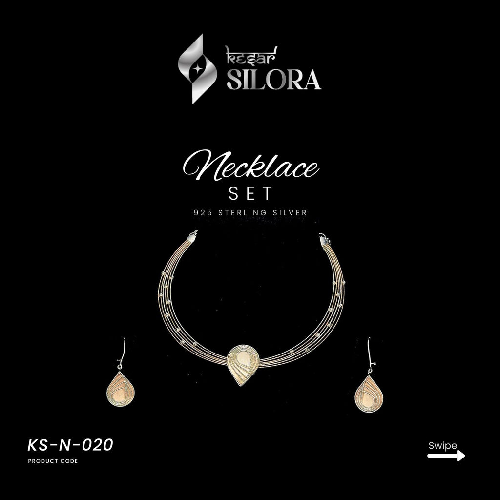 Teardrop Motif Necklace Set